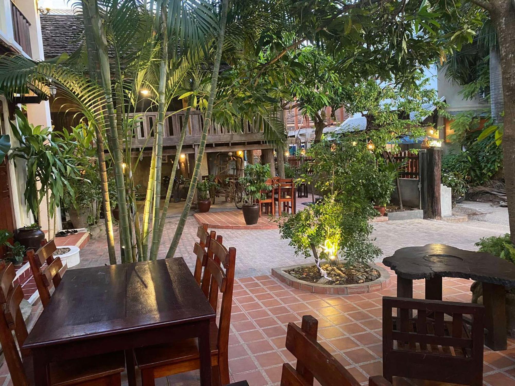 Golden Sun Boutique Hotel Luang Prabang Exteriör bild