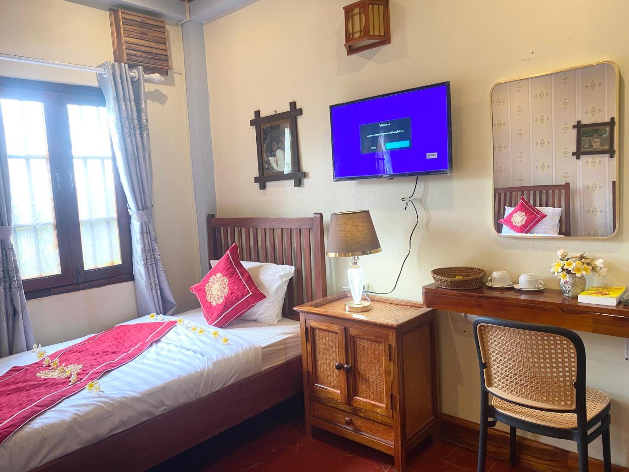 Golden Sun Boutique Hotel Luang Prabang Exteriör bild